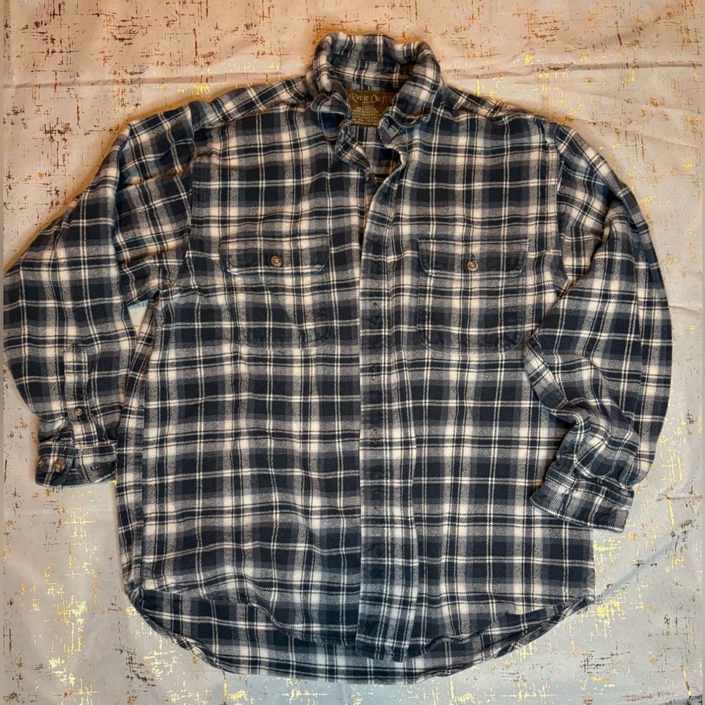Men's thick cotton button down shirt.